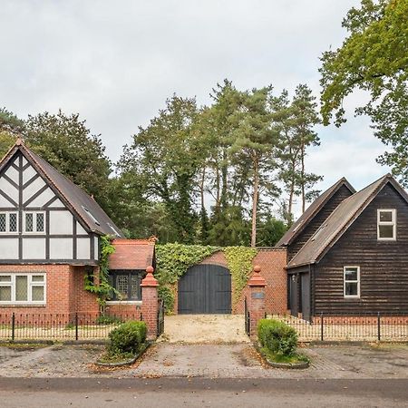 Beautiful English Villa With Hottub Zuidwolde  Luaran gambar